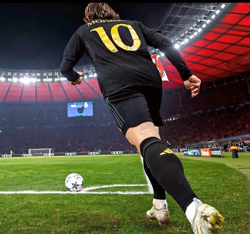 世体:魔笛计划在皇马再踢一年 26世界杯后退役 世体:魔笛计划在皇马再踢一年 26世界杯后退役